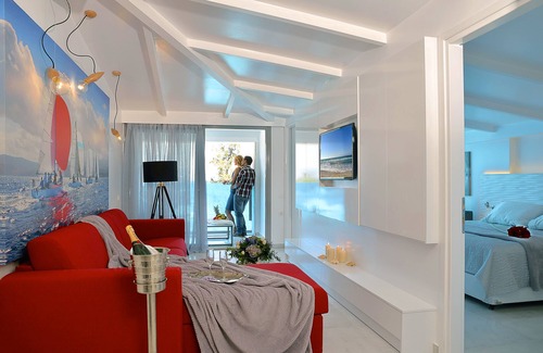 Dassia Hotel | Explore TRYP by Wyndham Corfu Dassia: Top-Rated Oceanfront Escape