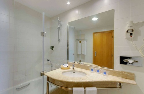 Matosinhos Hotel | Discover TRYP by Wyndham Porto Expo: 4-Star Family Retreat