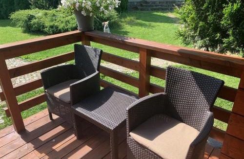 Regietow Apartment | Pet-Friendly Retreat: Trzy Domki Wysowa, 10/10 Rated Stay