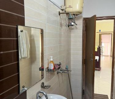 Civil Lines Apartment | TS homestays Prayagraj