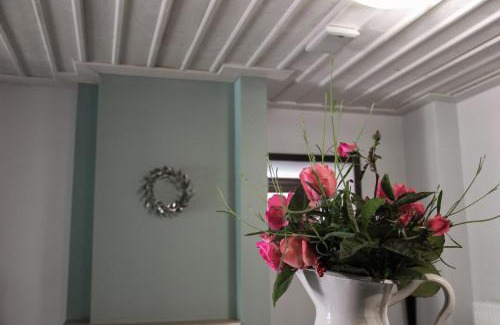 Trikolonoi House | Discover Tsarbou Guesthouse: Pet-Friendly with Breakfast