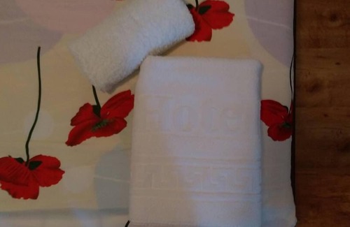 Novo Sarajevo House | Budget-Friendly Stay at TSC Pansion with Breakfast Included