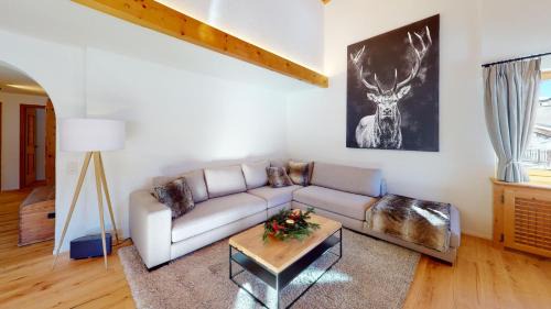 Celerina-Schlarigna Apartment | Discover Tschuetta: 4-Star Child-Friendly Retreat