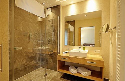 Fiss Apartment | Discover Tschuggmall Appartements - 4-Star Family Retreat