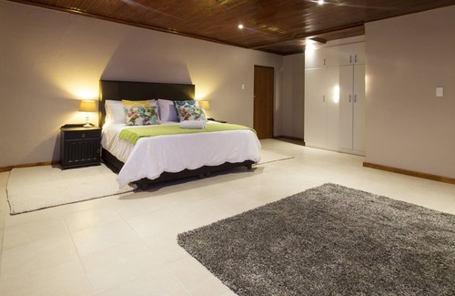 Storms River Bed & Breakfast | Family-Friendly Tsitsikamma Manor with Pool and Breakfast