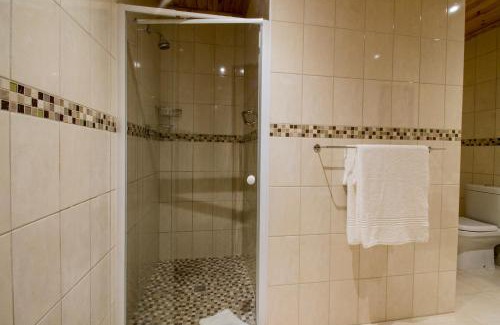 Storms River Bed & Breakfast | Discover Tsitsikamma Manor: Family-Friendly with Pool & Breakfast