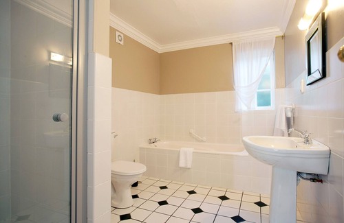 Storms River Hotel | Discover Tsitsikamma Village Inn: Family-Friendly Retreat