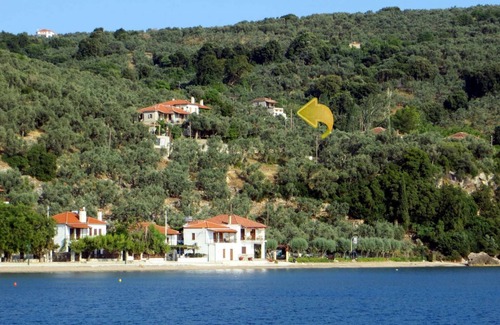 South Pelion House | Experience Tsorni House: Family-Friendly Retreat in Lefokastro