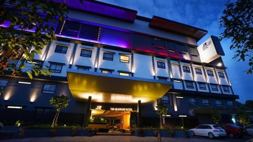 Sungai Menyala Hotel | Oceanfront TSR Seafront Hotel with Stunning Amenities