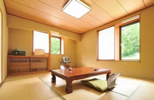 Myoko Cabin | Inviting Tsubame Highland Lodge with Relaxing Hot Tub