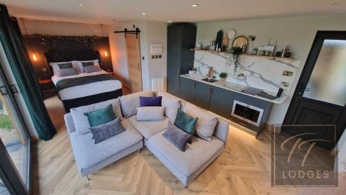 Stockton-on-Tees Cabin | Unforgettable Oceanfront Stay at TT Lodges – Guest Rated 9.8