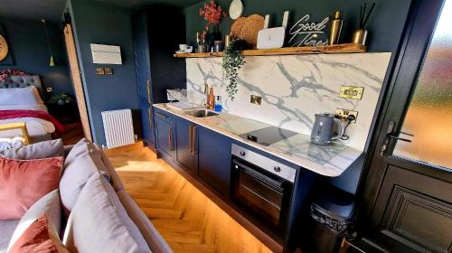 Stockton-on-Tees Cabin | Unforgettable Oceanfront Stay at TT Lodges – Guest Rated 9.8
