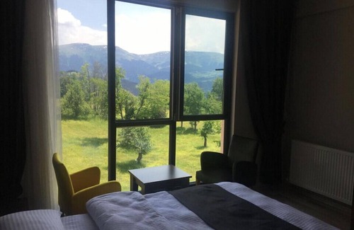 Savsat Bed & Breakfast | Exceptional Tuğra Butik Otel: Breakfast & Family Amenities