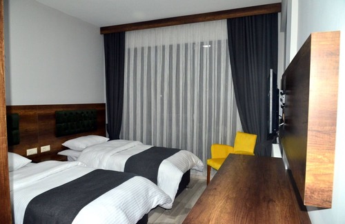 Savsat Bed & Breakfast | Exceptional Tuğra Butik Otel: Breakfast & Family Amenities