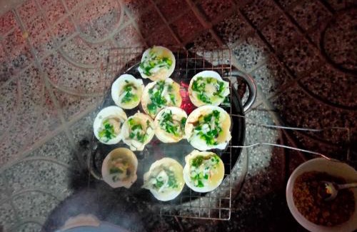 La Gi Bed & Breakfast | Cozy Tuấn Anh Motel: Oceanfront, Pet-Friendly Escape