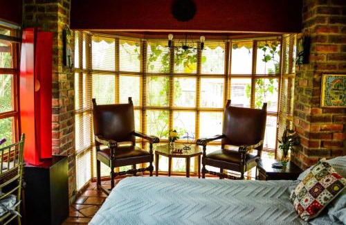 Sopo House | Unwind at Tu Casa - Pet Friendly Rural Retreat with Spa