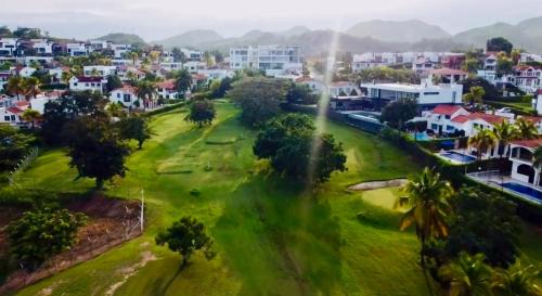 Melgar Villa | Discover Tu Casa Melgar: Oceanfront Retreat with Pool
