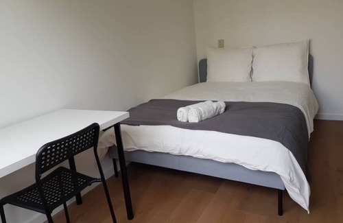 Hof van Delft Bed & Breakfast | Accessible Clover Room at TU Delft with Breakfast Included