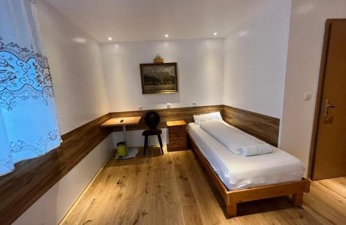 Ulm House | Cozy TU Ferienzimmer in Ulm Stadtmitte with Kitchen Access