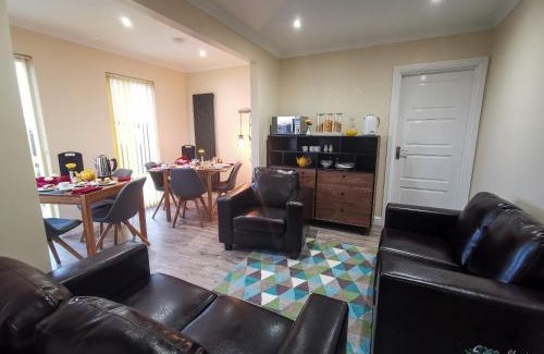 Stanley Bed & Breakfast | Discover Tu Guesthouse - Guest Rated 9.8/10 Experience