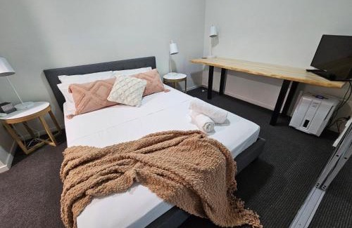 Darwin City Centre Apartment | Discover The Darwin Delight: Family-Friendly & Poolside Fun