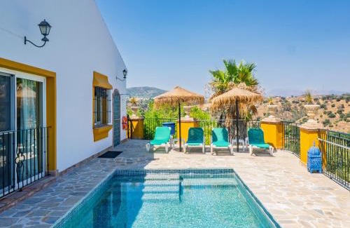 Alhaurin el Grande House | Beautiful Tu Villa Rural Alakran: 4-Star Oceanfront Escape