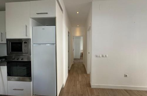 Pedregalejo Playa Apartment | Casa con Terraza: Oceanfront Retreat for 6 Guests