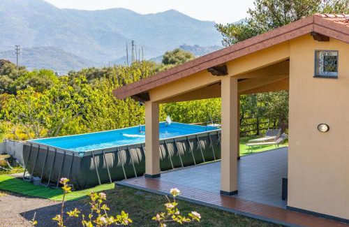Solicchiata Villa | Relax at Tuccios Villa: Family-Friendly with Pool Access