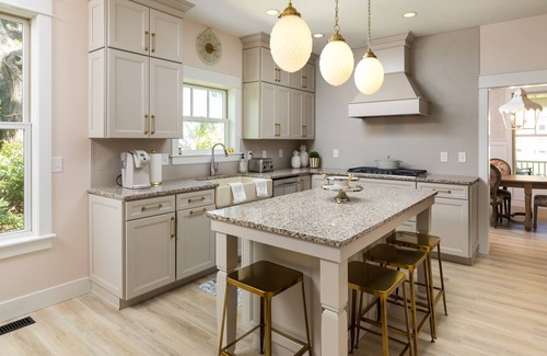 Saugatuck House | Discover Tuck'd Away: Top-Rated Downtown Saugatuck Retreat