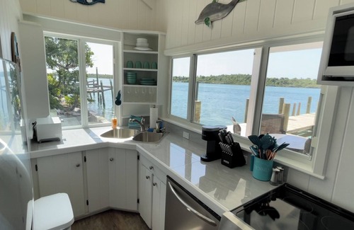 Lubbers Quarters Cay Cottage | Tucked In Marsh Harbour Abaco