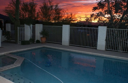 Tucson Apartment | Discover Relaxation at Tucked in the Foothill Spa Studio