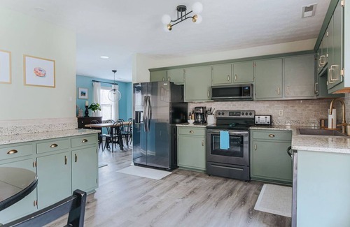 Nellysford House | Quaint Tucked Inn Upper Unit - 10/10 Guest Rated Getaway