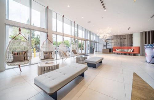 Glenvar Heights Apartment | Discover Tucker at Palmer Dadeland in Miami: Pet-Friendly Oasis