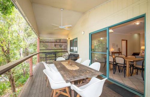 Point Lookout House | Discover Tuckeroo: Central Retreat for 10 Guests