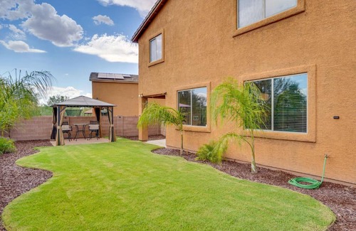 Casas Adobes House | Discover Tucson Getaway Near Saguaro National Park!