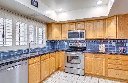 Northridge Estates House | Relaxing Tucson Townhome with Pool in Vibrant Community