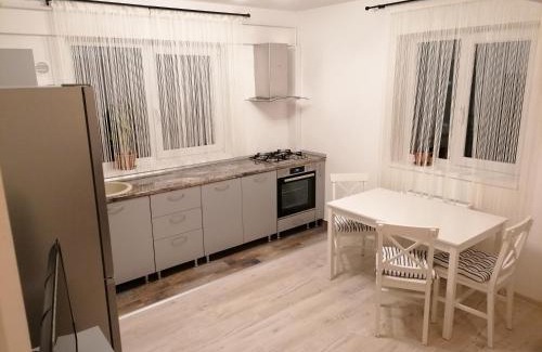 Miroslava Apartment | Top-Rated Stay at Tudurache House for Unforgettable Getaways