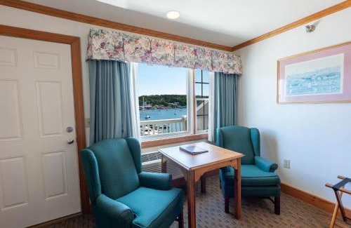 Boothbay Harbor Hotel | Cozy Tugboat Inn: Family-Friendly with Hot Tub Access