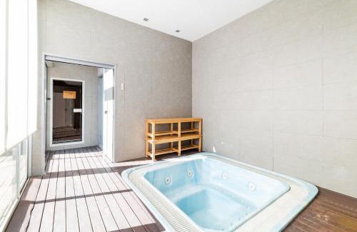 Armilla Apartment | Relax at tuGuest Avenida de la Investigación with Pool & Spa