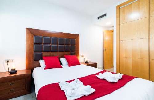 Armilla Apartment | Relax at tuGuest Avenida de la Investigación with Pool & Spa