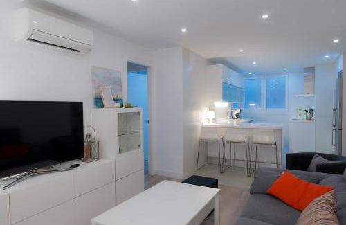 Camino de Ronda Apartment | Cozy tuGuest Pedro Antonio Apartment with Ocean View