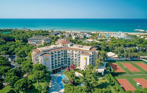 Belek Golf Area Resort | Discover TUI MAGIC LIFE Masmavi: 5-Star Beachfront Escape