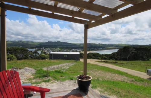 Cable Bay House | Family-Friendly Tuis Scenic Retreat with Top Guest Ratings