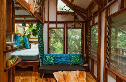 'Eua Island House | Unforgettable Tukulolo Treehouses with Breakfast & Kids' Fun