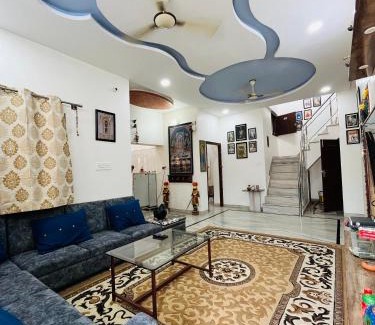 Jodhpur House | Pet-Friendly Entire Villaa: A Family Retreat Awaits