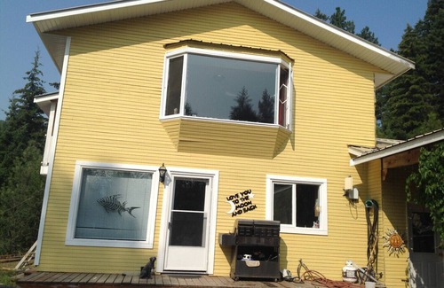 Okanagan-Similkameen Cabin | Scenic Tulameen Home with a View: 9.8 Rated, Pet Friendly