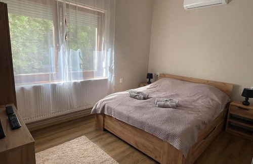 Mako Apartment | Family-Friendly Tulipán Apartman - Guest Rated 9.8/10
