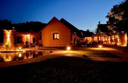 Karasz House | Experience Comfort at Tulipán Vendégház - Top-Rated Stay