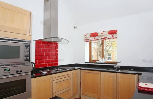 Selsted House | Pet-Friendly Tulip Cottage at Hoad Farm: A 10/10 Retreat