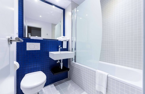 Berchem Hotel | Comfortable Stay at Tulip Inn Antwerpen with Great Amenities